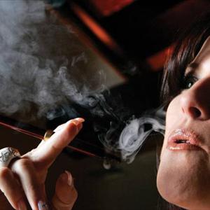 Who Sells Electronic Cigarettes - Electronic Cigarettes In Many Flavors Is The Best Smokeless Alternative Cigarettes